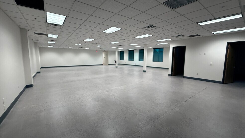 More Photos Of 1545 Pama Ln, Las Vegas Research And Development For Lease