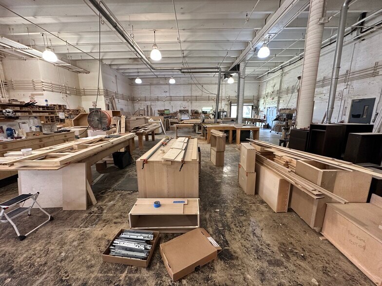 More Photos Of 1498 NW 3rd St, Deerfield Beach Manufacturing For Lease