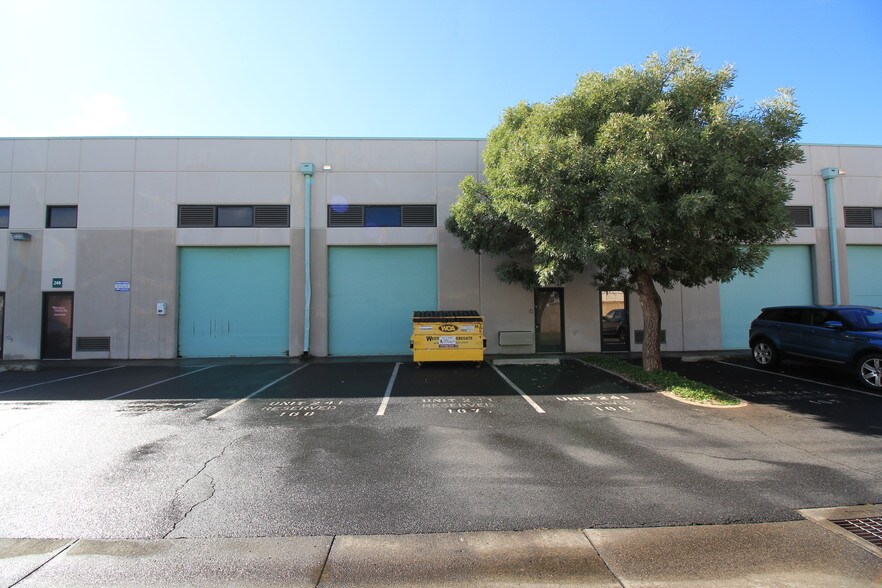 More Photos Of 94-1388 Moaniani St, Waipahu Light Distribution For Lease