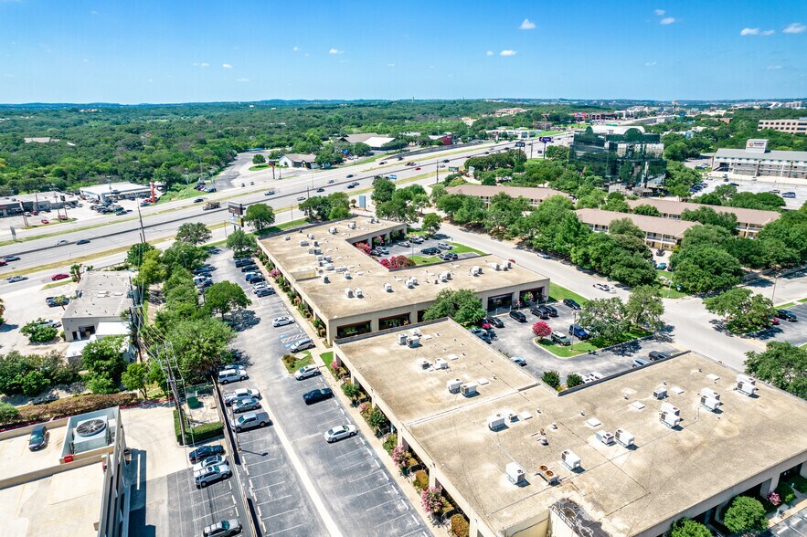 More Photos Of 1006-1030 Central Pky S, San Antonio Office For Lease