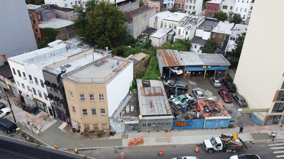 More Photos Of 1645 E New York Ave, Brooklyn Warehouse For Sale