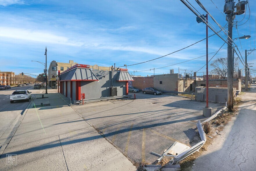 More Photos Of 1359 W 79th St, Chicago General Retail For Sale