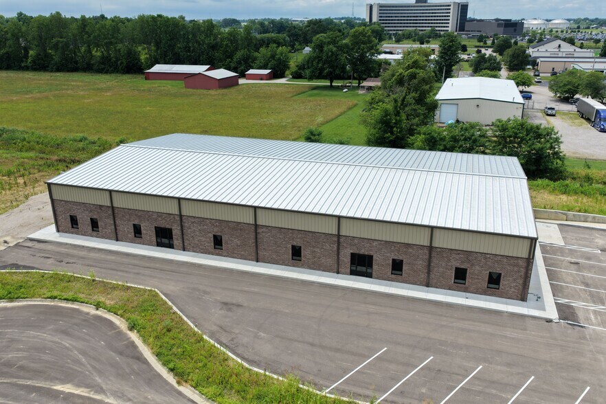More Photos Of 4050 Downwind Dr, Owensboro Warehouse For Lease