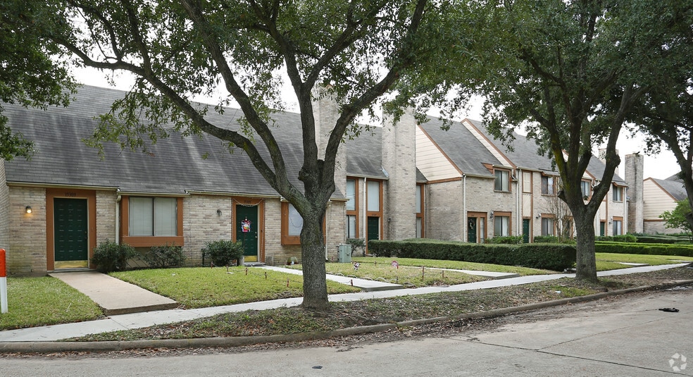 More Photos Of 15357 W Little York Rd, Houston Apartments For Sale