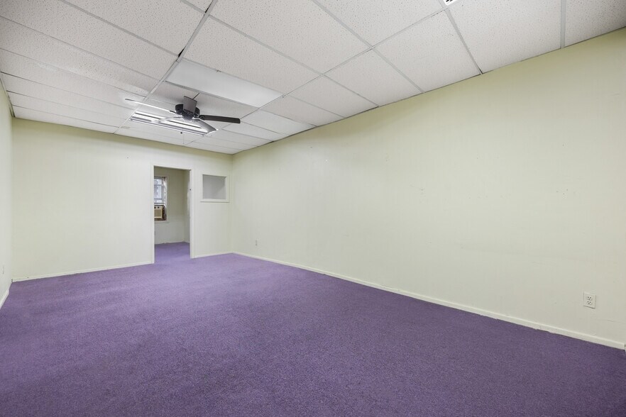 More Photos Of 36-15 164th St, Flushing Storefront Retail Office For Sale