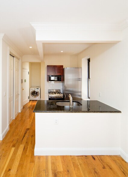 More Photos Of 332 E 71st St, New York Apartments For Sale