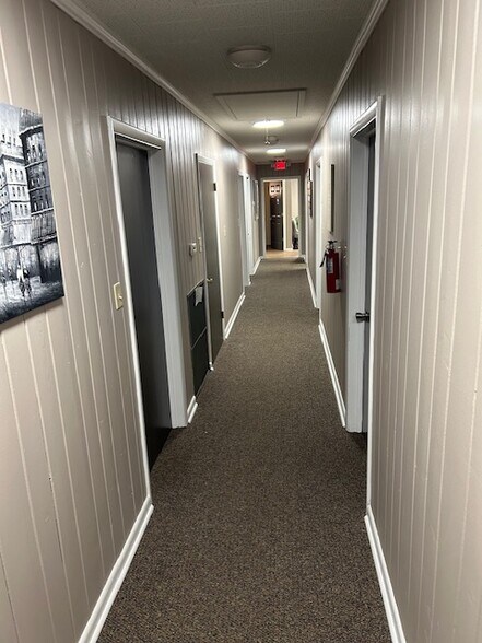 More Photos Of 16 E Williams St, Winder Medical For Sale