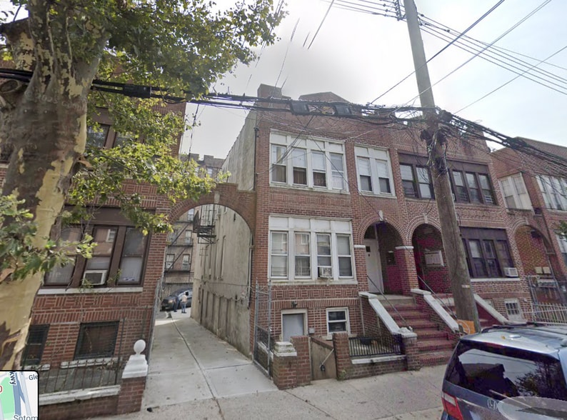 Primary Photo Of 1150 Manor Ave, Bronx Apartments For Sale