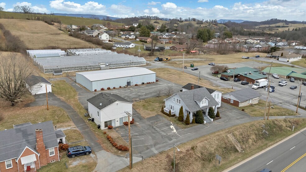 More Photos Of 973 W Main St, Abingdon Specialty For Sale