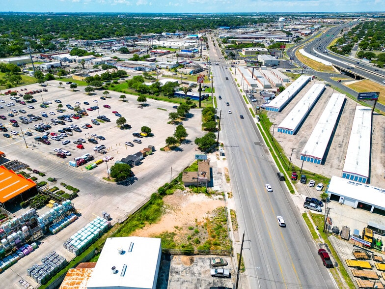 More Photos Of 4014 S Port Ave, Corpus Christi Industrial For Sale
