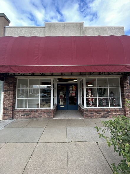 Primary Photo Of 744 Main St, Red Bluff General Retail For Lease