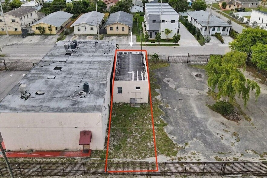 More Photos Of 4167 SW 18th St, West Park Industrial For Sale