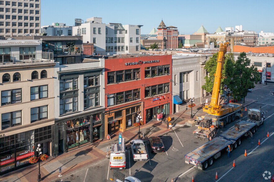 More Photos Of 709 Yates St, Victoria Storefront Retail Office For Sale