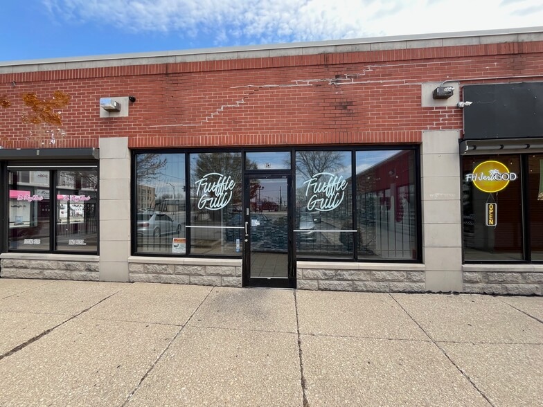 Primary Photo Of 101-115 E 51st St, Chicago Unknown For Lease