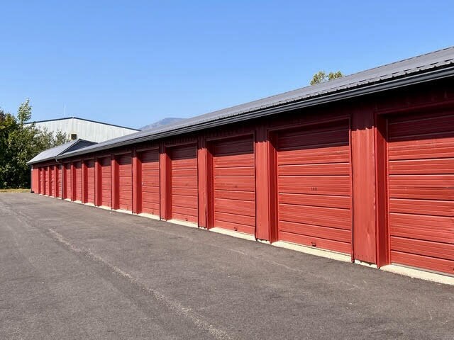 More Photos Of 812 Baldy Mountain rd, Sandpoint Self Storage For Sale