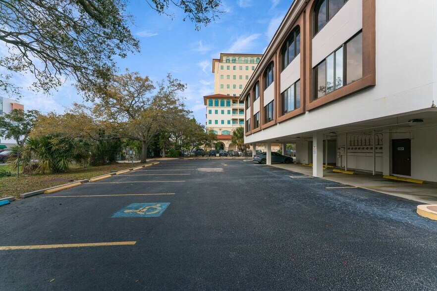 More Photos Of 2201 Ringling Blvd, Sarasota Loft Creative Space For Sale