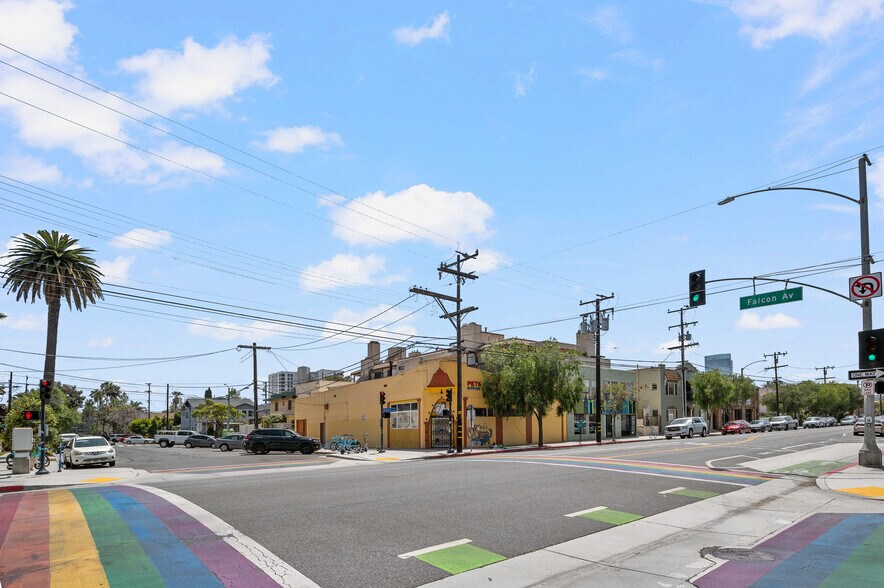 More Photos Of 1434 E Broadway, Long Beach Storefront Retail Office For Sale