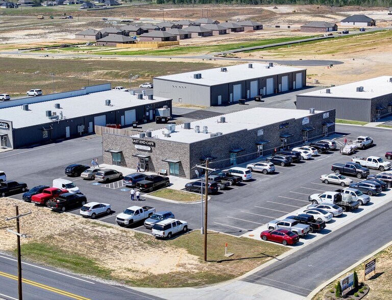 More Photos Of US 167 & Arch Street Pike, Hensley Land For Sale
