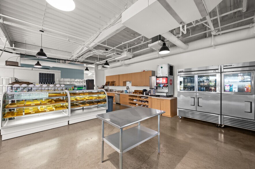 More Photos Of 2000 W Ashton Blvd, Lehi Office For Lease