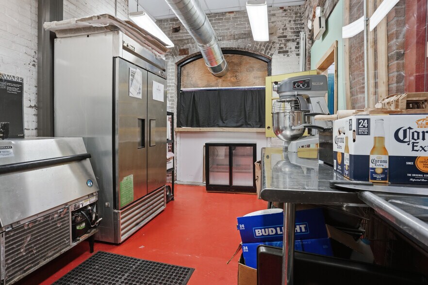 More Photos Of 120 Webster St, Pawtucket Manufacturing For Sale