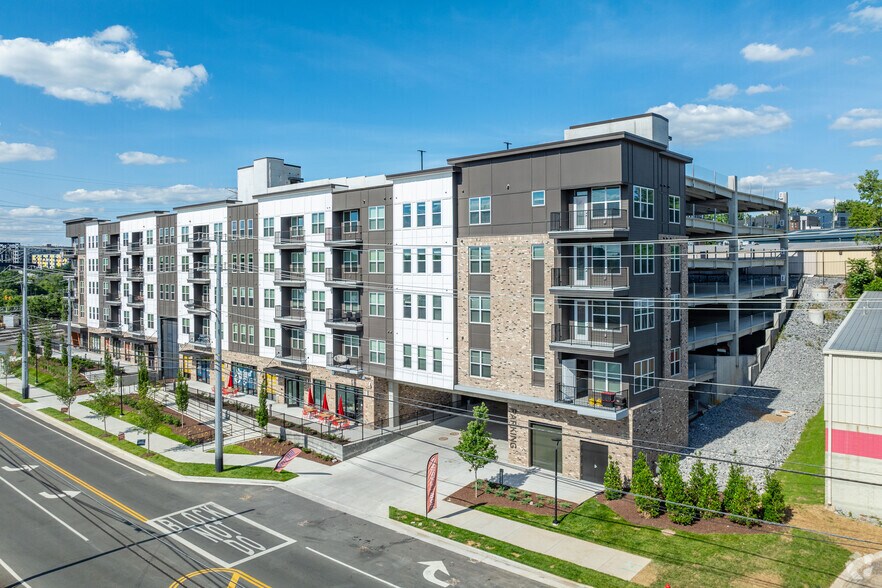 More Photos Of 2500 Bransford Ave, Nashville Apartments For Lease