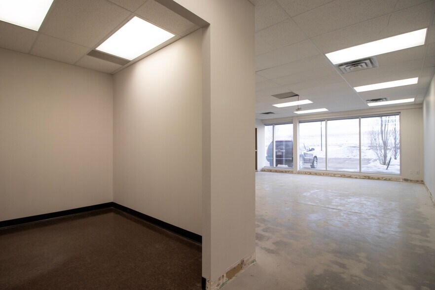 More Photos Of 4615 112th Ave SE, Calgary Warehouse For Lease