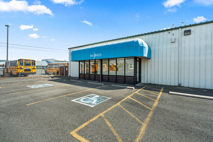 More Photos Of 1388 Antelope Rd, White City Office For Sale