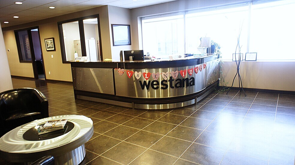 More Photos Of 9 Chippewa Rd, Sherwood Park Office For Lease
