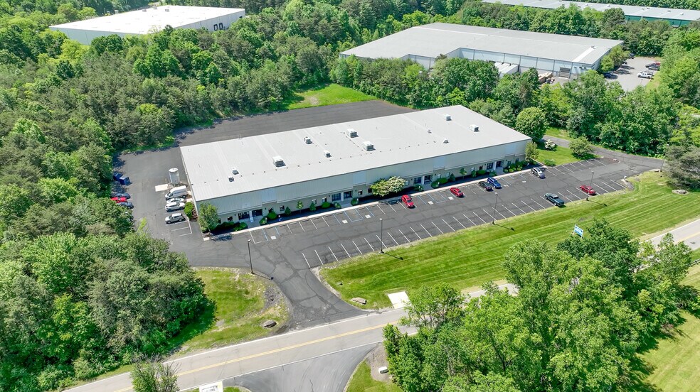 More Photos Of 225 Stewart Rd, Hanover Township Flex For Lease