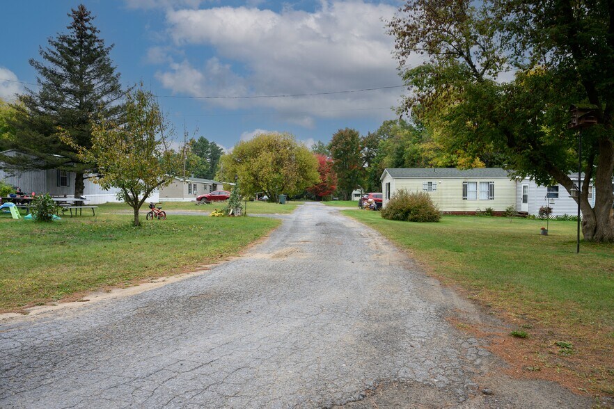 More Photos Of 53 Banker Rd, Morrisonville Manufactured Housing Mobile Home Park For Sale