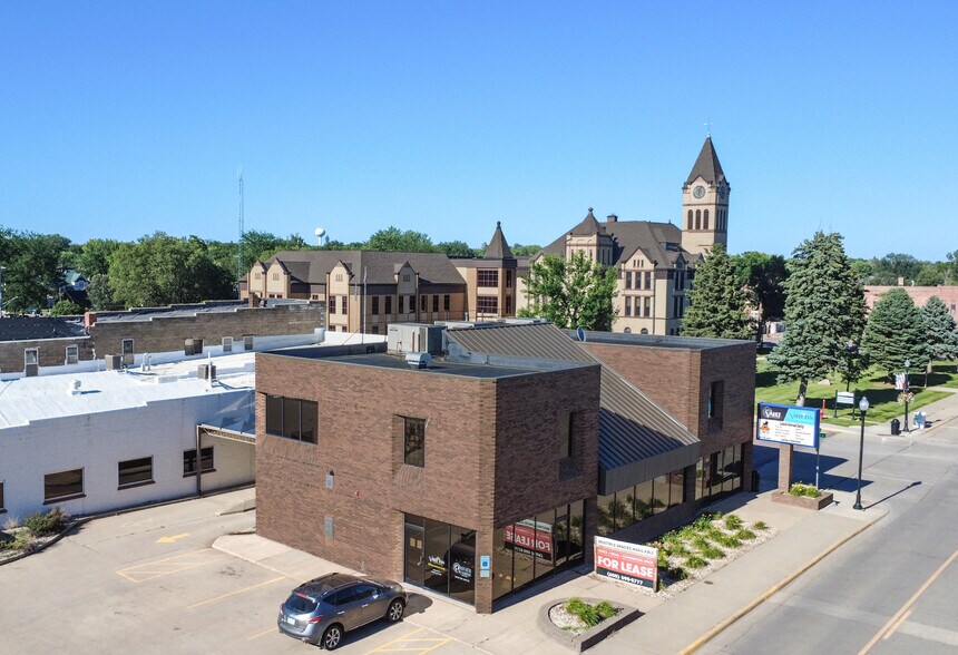 More Photos Of 102 W 5th St, Canton General Retail For Sale