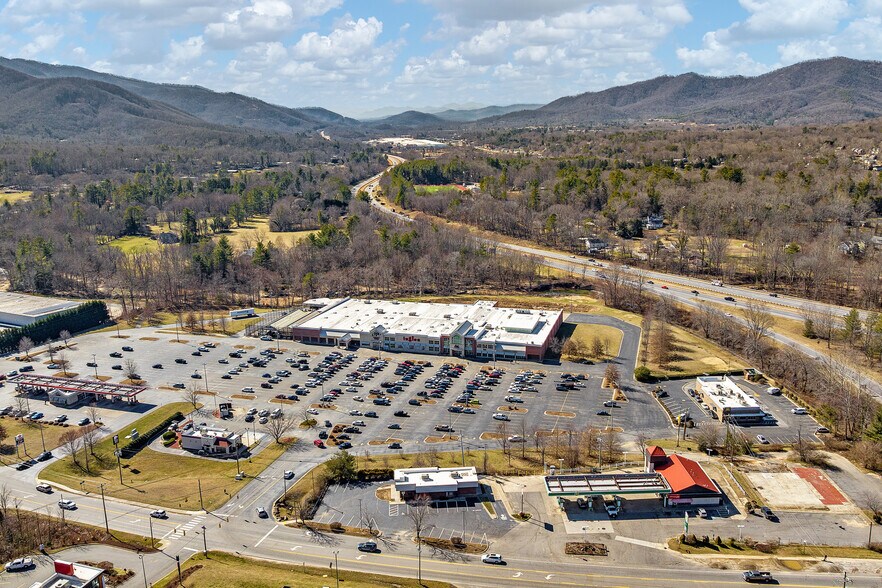 More Photos Of 510 NC Highway 9, Black Mountain Fast Food For Lease