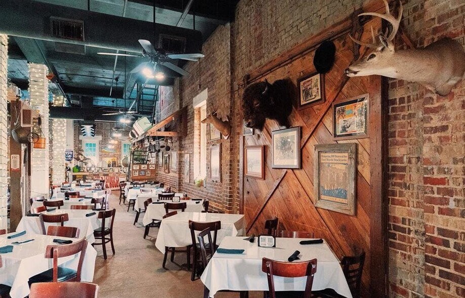 More Photos Of 2629 N Main St, Fort Worth Restaurant For Sale