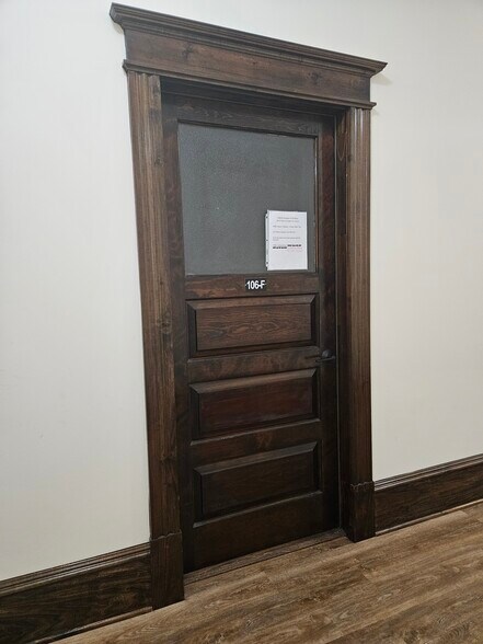 More Photos Of 104-106 W Main St, Wallace Storefront Retail Office For Lease