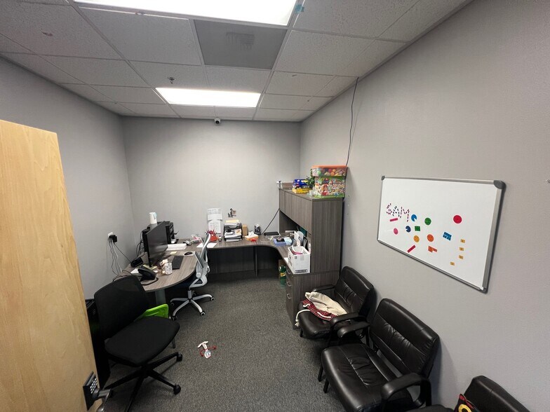 More Photos Of 5765 S Rainbow Blvd, Las Vegas Office For Lease