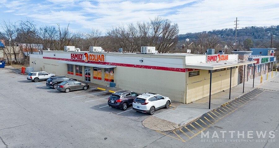 Primary Photo Of 2038 S Willow St, Chattanooga Storefront For Sale