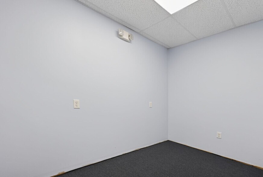 More Photos Of 3150 Willits Rd, Philadelphia Storefront Retail Office For Sale