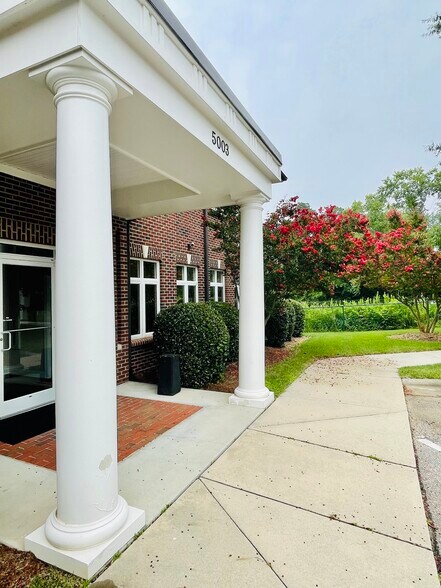 More Photos Of 5003 Southpark Dr, Durham Medical For Sale