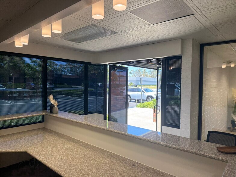 More Photos Of 23191-23193 La Cadena Dr, Laguna Hills Office For Sale