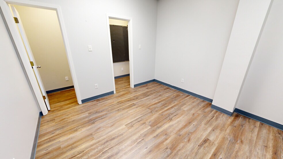 More Photos Of 635 Petro Point Dr, Lake Charles Office For Sale