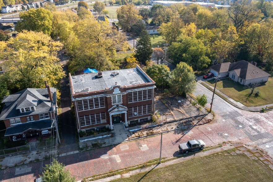 More Photos Of 408 N Conover St, Dayton Schools For Sale