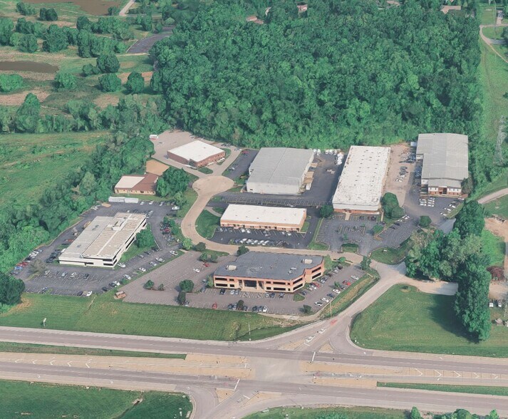 More Photos Of 12982-12984 Maurer Industrial Dr, Saint Louis Industrial For Lease