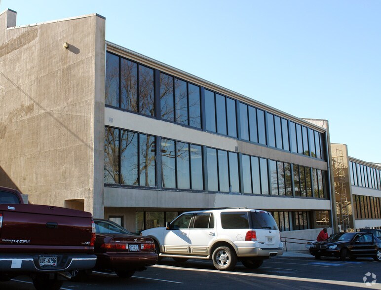 More Photos Of 2260 Northlake Pky, Tucker Unknown For Lease