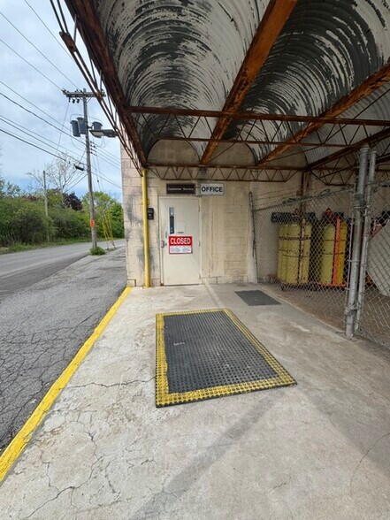 More Photos Of 101 Comet Ave, Buffalo Distribution For Sale