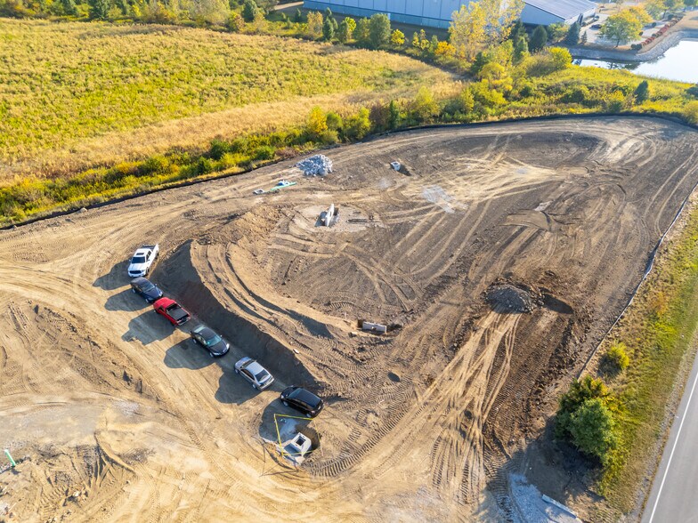 More Photos Of 16746 Pittsburgh Drive, Delaware Warehouse For Lease