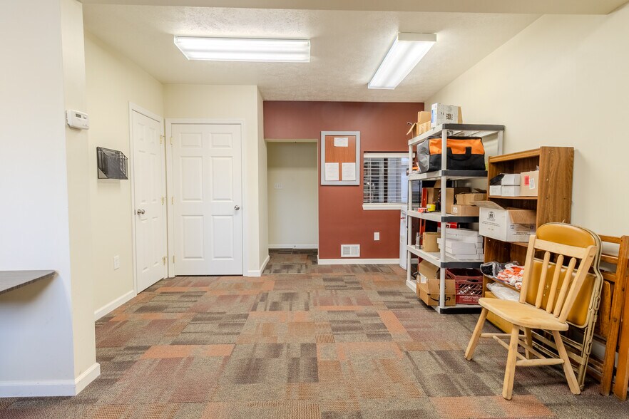 More Photos Of 204 Main St, East Pittsburgh Warehouse For Sale