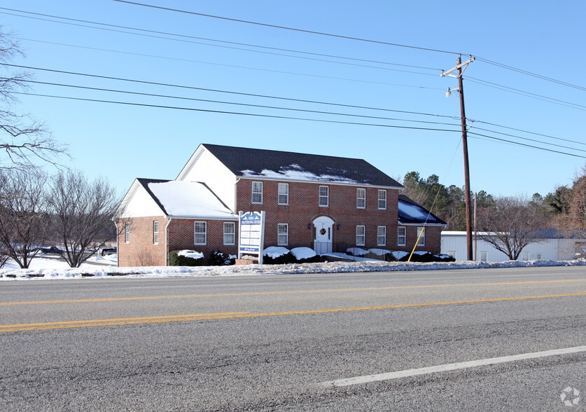 More Photos Of 21585 Three Notch Rd, Lexington Park Office For Lease