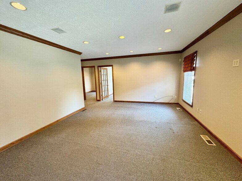 More Photos Of 4051 Whipple Ave NW, North Canton Coworking Space