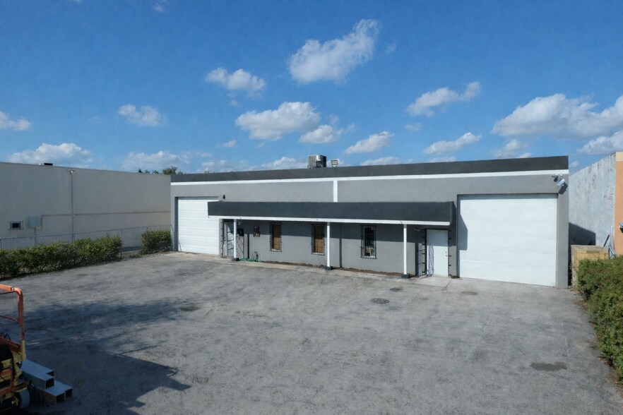 Primary Photo Of 8085 NW 98th St, Hialeah Warehouse For Sale