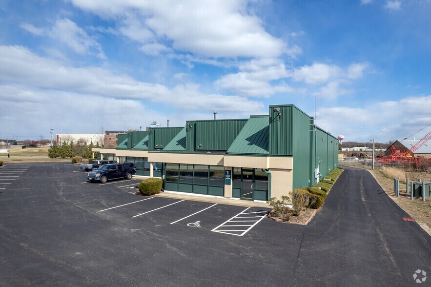More Photos Of 315 Commerce Park Rd, North Kingstown Warehouse For Sale